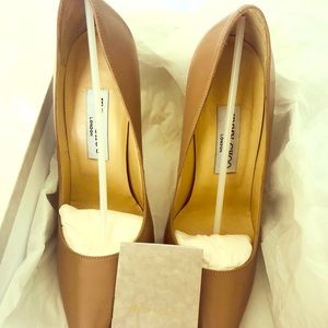 Jimmy Choo, Anouk in Nude